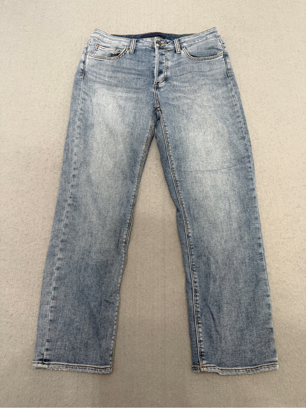 Women’s Joe’s Jeans Size 27 Straight-Leg Jeans in Light Blue Wash